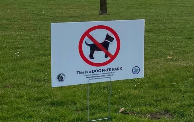 dog free sign