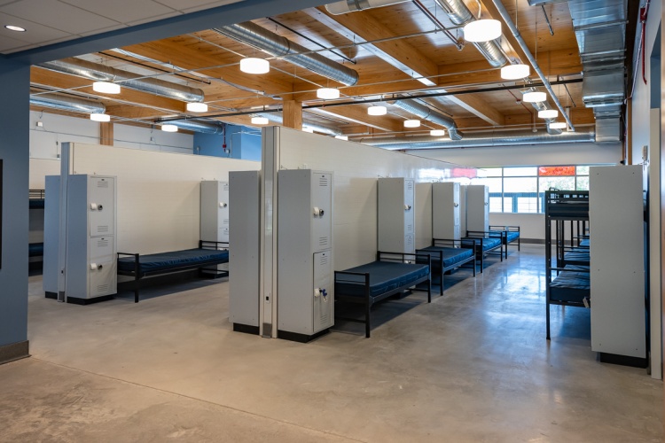 bartillon mens shelter