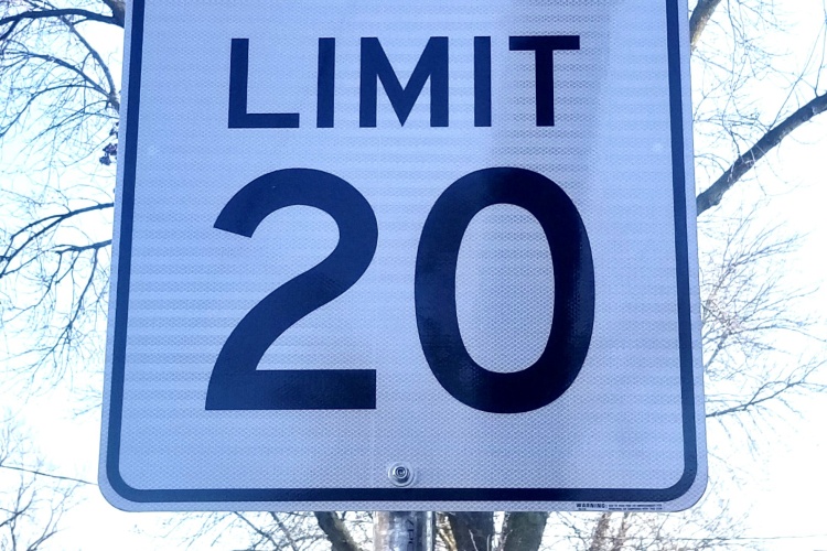 Link,speed limit sign showing 20 mph