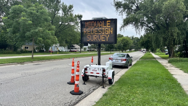 Digital sign for the Midvale Redesign Survey