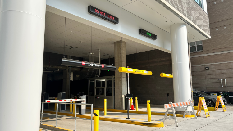 Public entrance to the new State Street Campus Garage on Lake Street