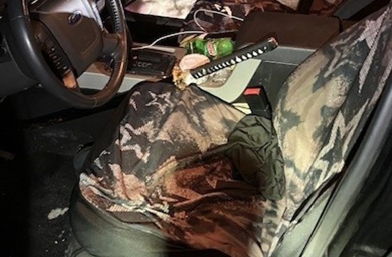 Sword located in vehicle during a high-risk traffic stop.