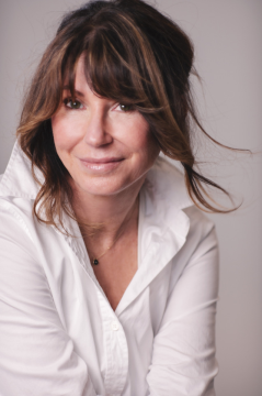 Headshot of author Paula McLain for the 2026 Book Club Cafe at Central Library.